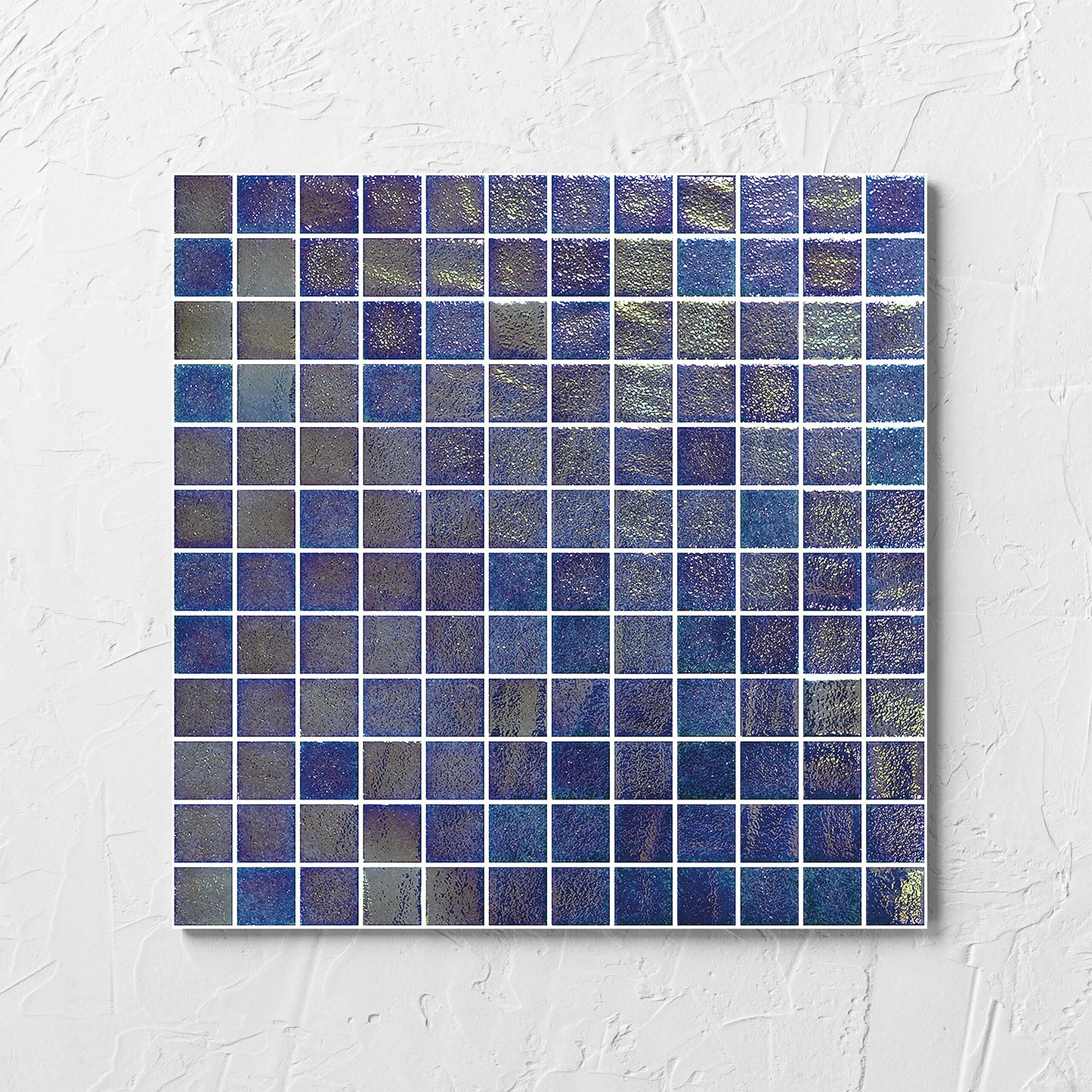 Pearl Full Iridescent Dark Blue 25x25mm