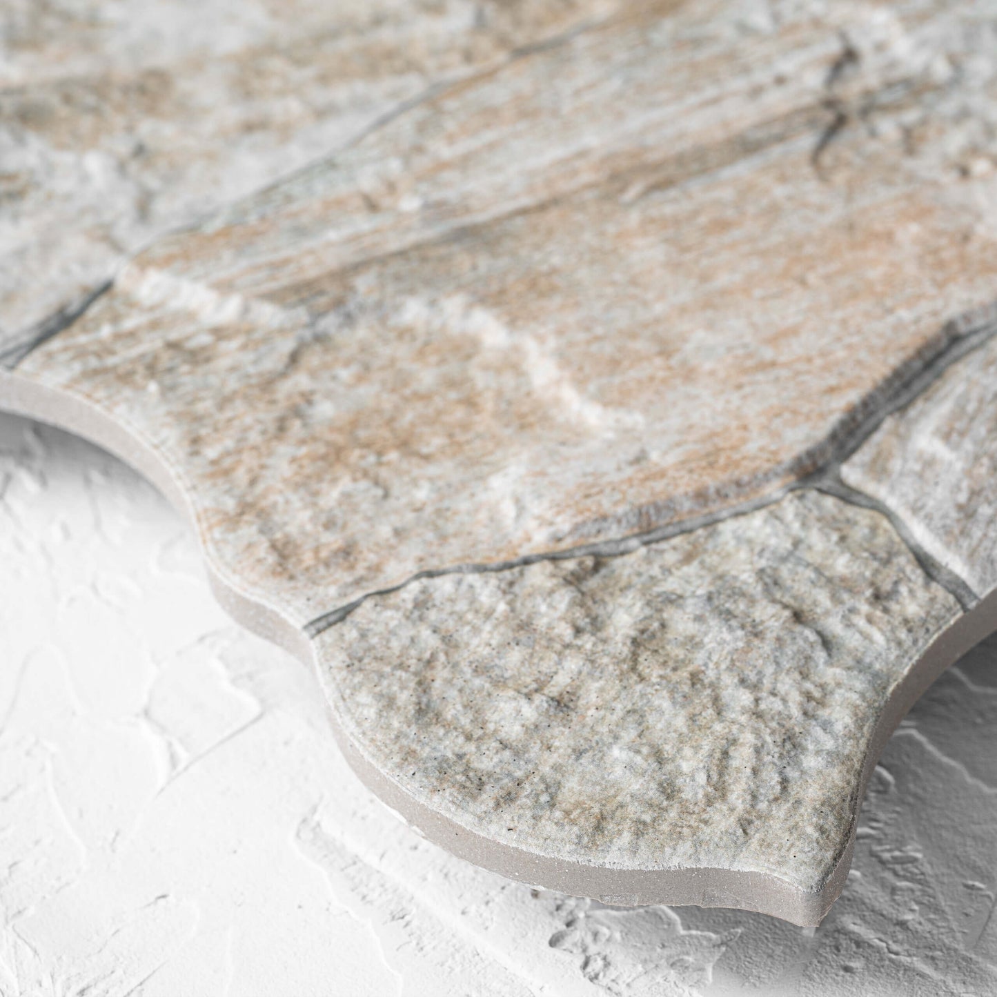 Deva Beige 440x660mm