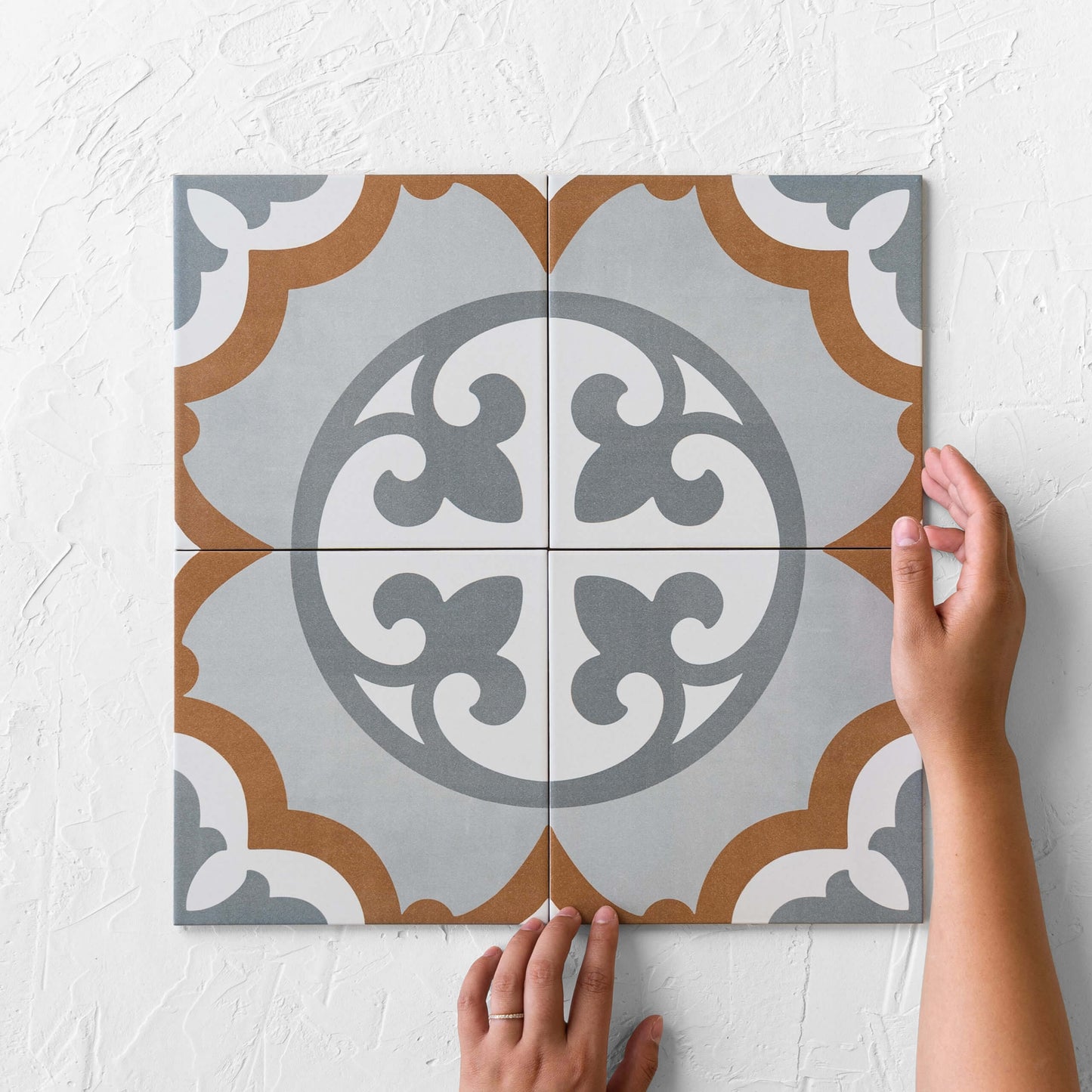 Meena Brown 200x200mm