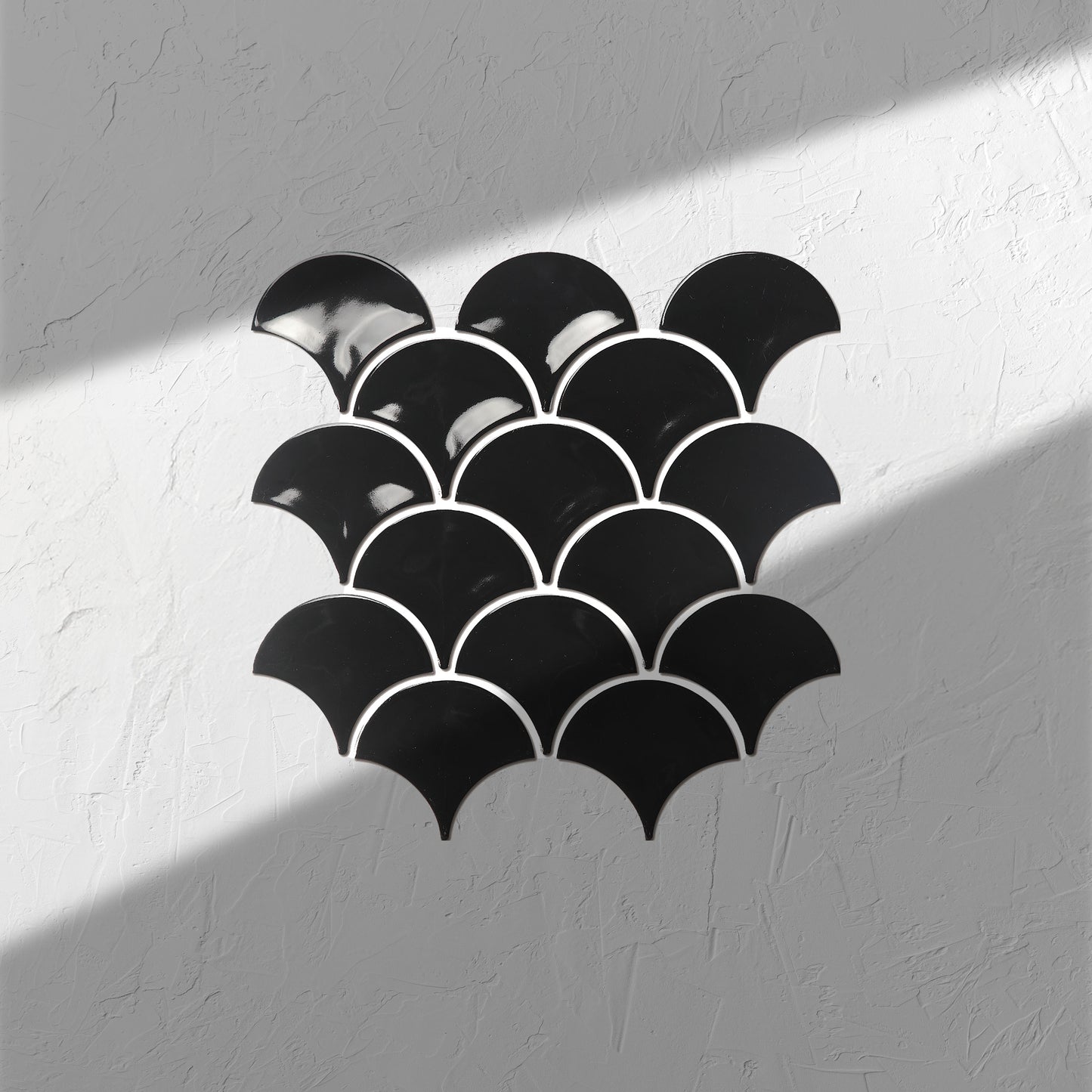 PGFS-3317 Black Gloss Glazed Porcelain Fishscale 95x87mm