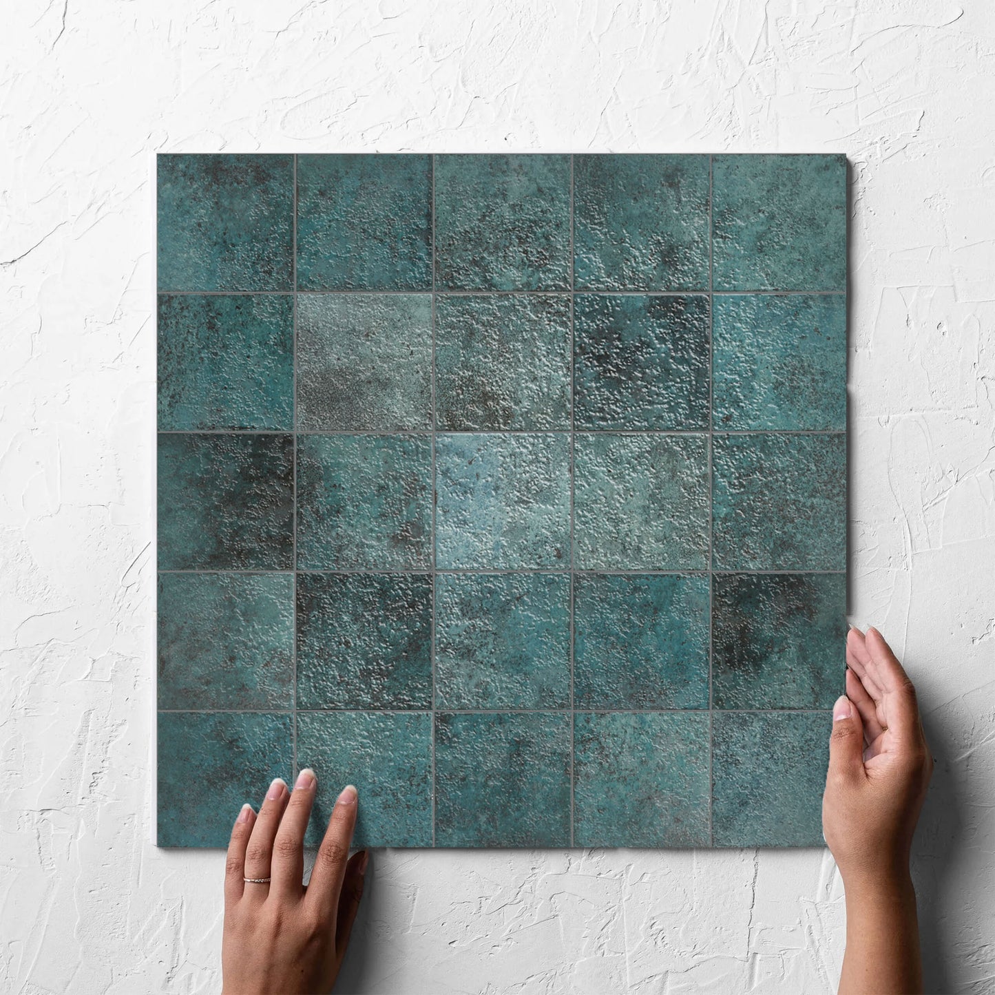 Tahiti Turquoise Glossy 147x147mm