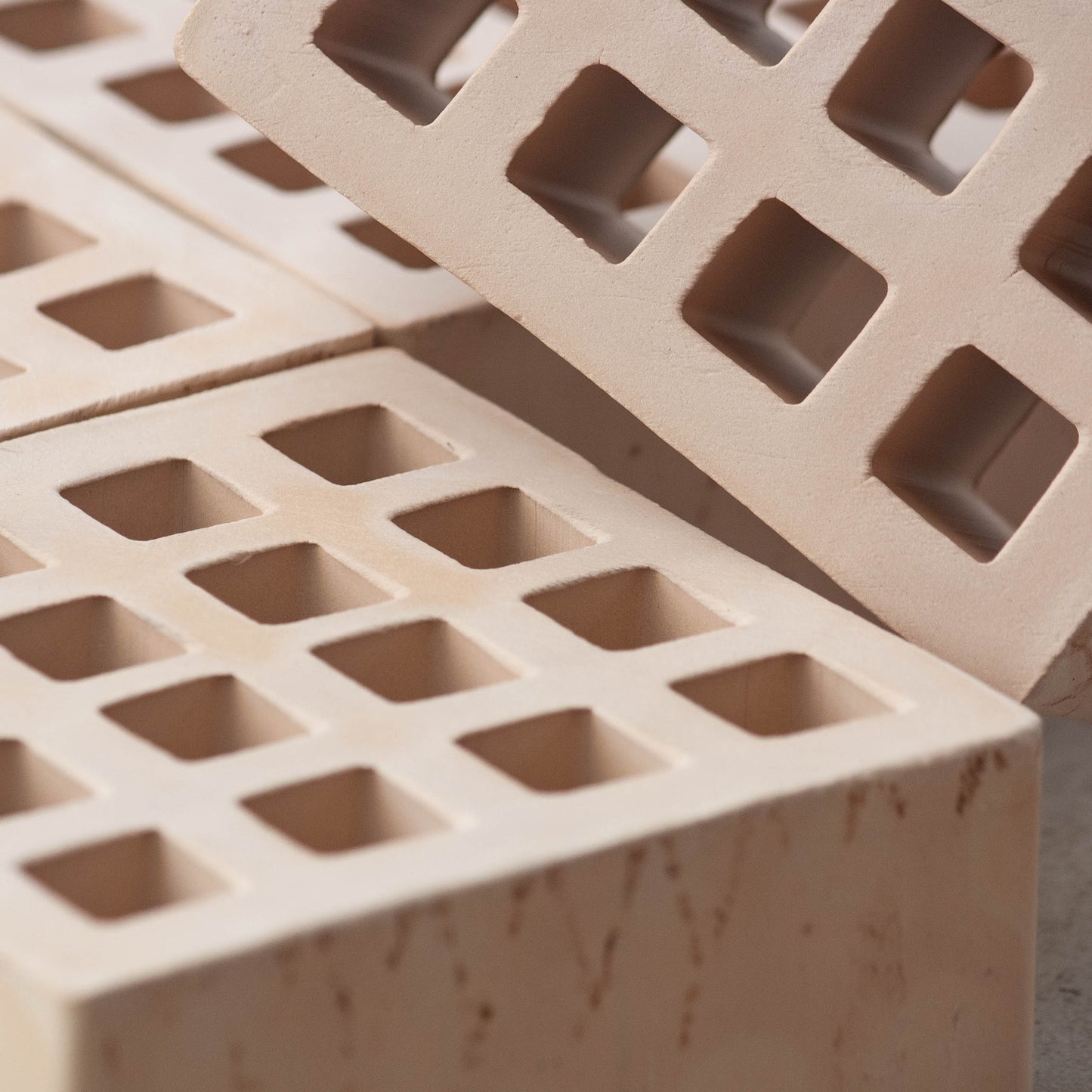 Arialuce Pertuse Naturale Breeze Blocks 120x120