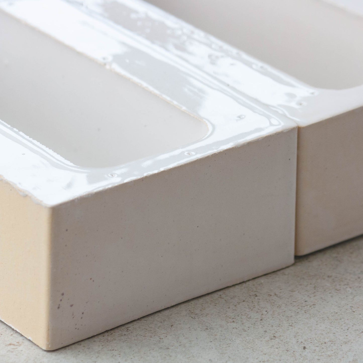 Arialuce Asole Bianco Gloss Breeze Blocks 120x240