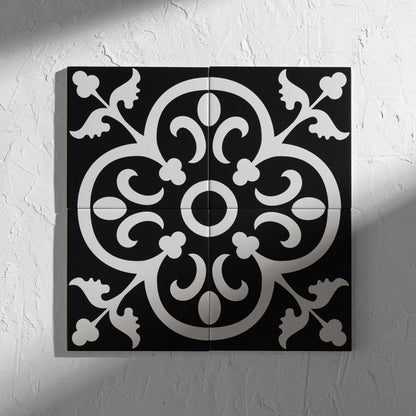 Freya Crest Black 200x200mm